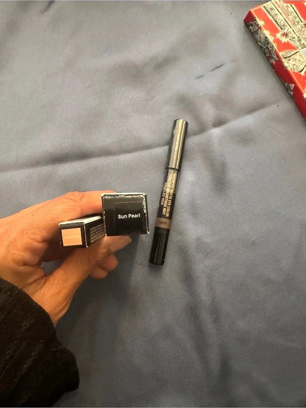 Bobbi Brown Sun Pearl, Nudestix taupe, and delux Laura Mercier eyeshadow crayons